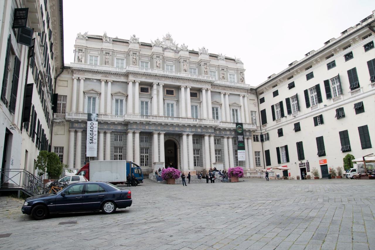 La Terrazza Del Porto Antico By Holiday World Genoa Exterior photo